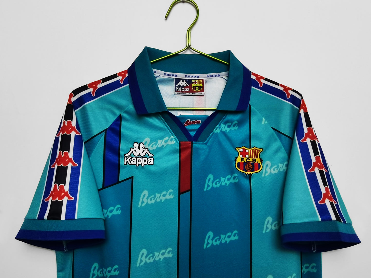 BARCELONA 1995-97 AWAY KIT