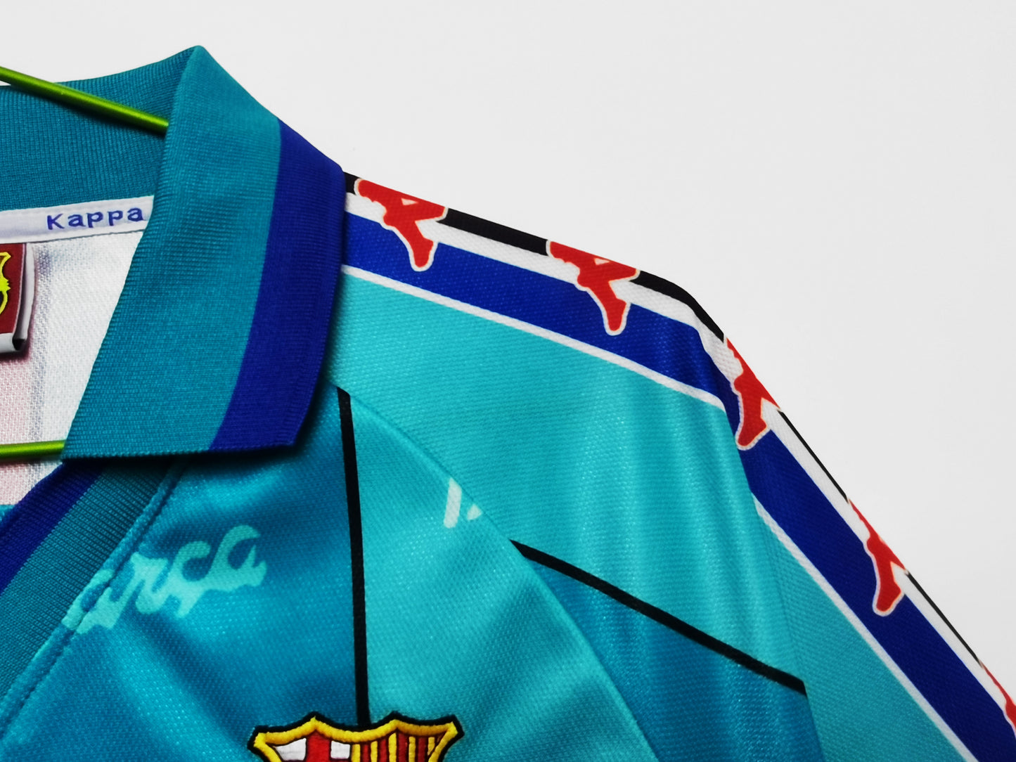 BARCELONA 1995-97 AWAY KIT